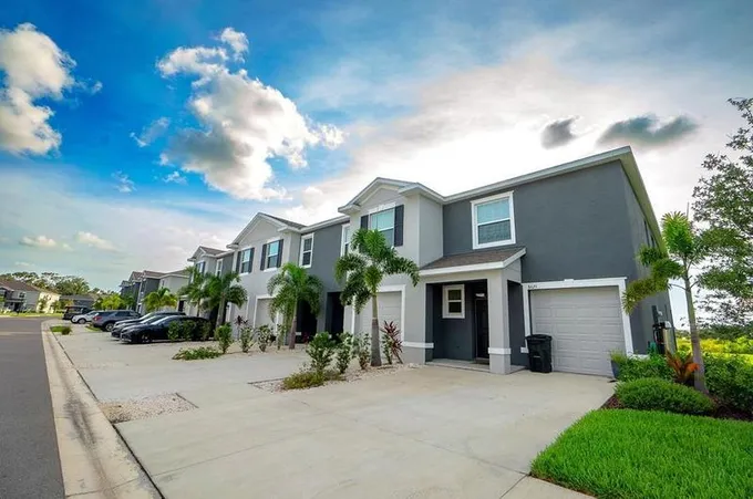 8625 Milestone Dr, Sarasota, FL 34238 - MLS A4591292 for Sale