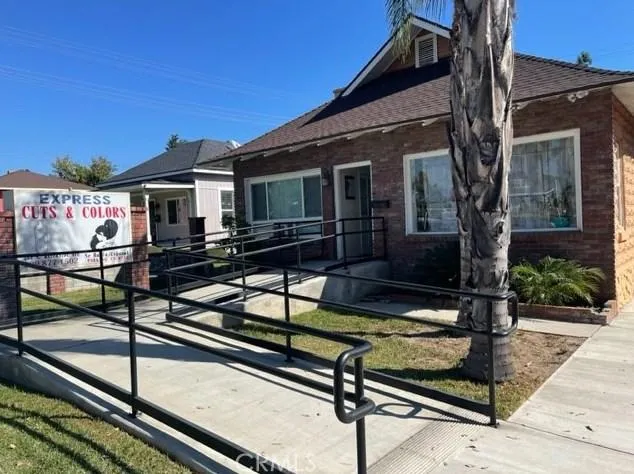 239 N Riverside Dr, Rialto, CA 92376 - MLS SW23207546 for Sale