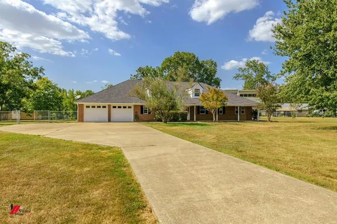 7714 W Lakeshore, SHREVEPORT, LA 71107 for Sale