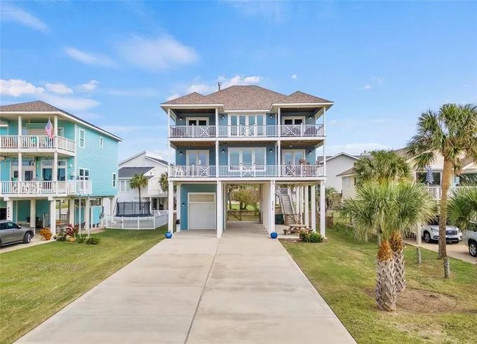 4218 Pelican Ln, Galveston, TX 77554  MLS# 26313048 for Sale