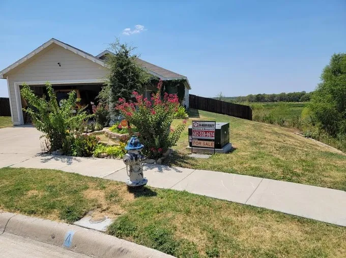 5661 Hepburn St, Forney, TX 75126 - MLS 20412860 for Sale