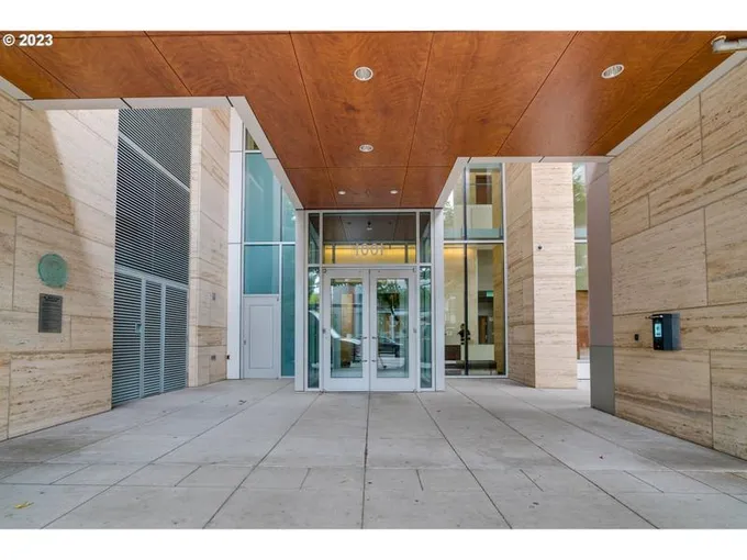 1001 NW LOVEJOY ST 608, Portland OR 97209 for Sale