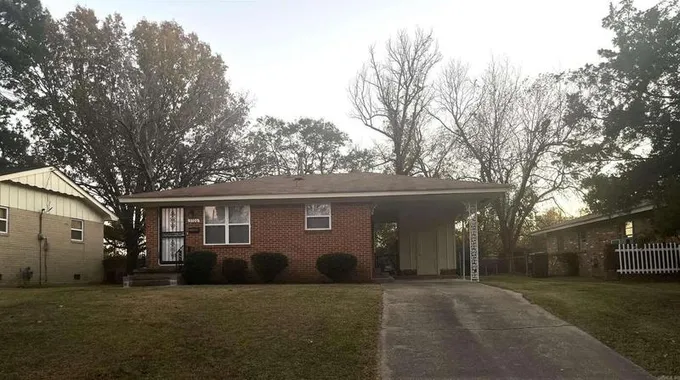 3106 Lilac Street, Pine Bluff, AR 71603  612874675 for Sale