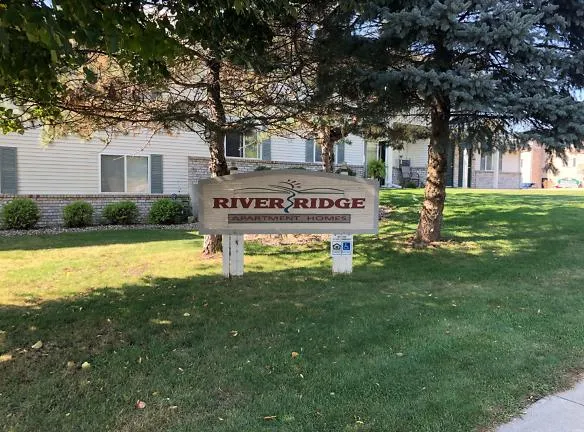 River Ridge Apartments - 1025 1035 And 1045 Cover Bridge - Waupaca, WI Apartments for Rent