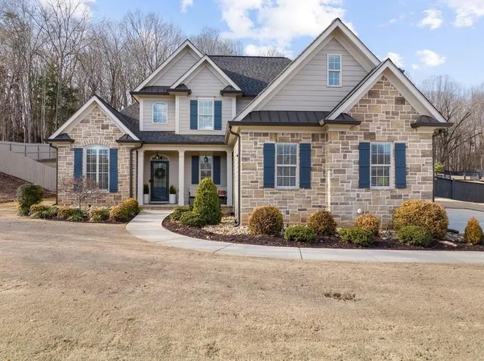 321 Woods Creek Rd, Jefferson, GA 30549 - MLS 7322407 for Sale