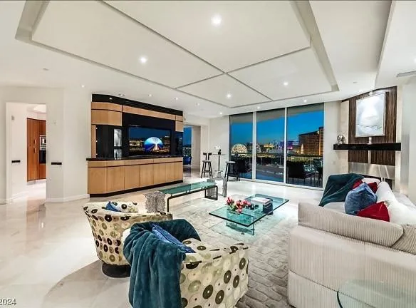 2877 Paradise Rd #2701 - Las Vegas, NV 89109 - Home For Rent