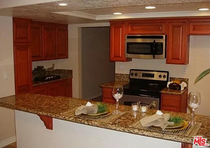 7648 BAY DR UNIT 102, Huntington Beach, CA 92648 Condominium For Sale  MLS# 23-329105