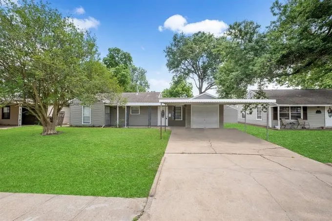6417 Teluco St, Houston, TX 77055 for Rent
