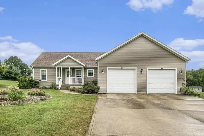 Goshen, Elkhart County, IN House for sale Property ID: 417564692