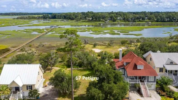 67 PETIGRU DR, Beaufort, SC 29902 Land For Sale  MLS# 180295