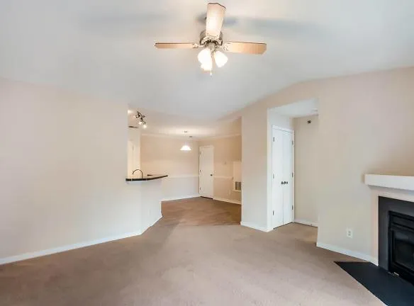 Malvern Lakes - 75 Malvern Lakes Cir - Fredericksburg, VA Apartments for Rent