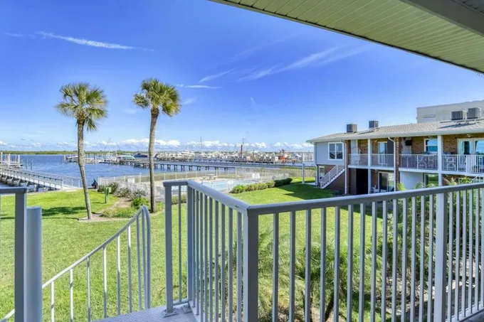 83 COMARES AVE APT 7A, St Augustine, FL 32080 Condominium For Sale  MLS# 236618