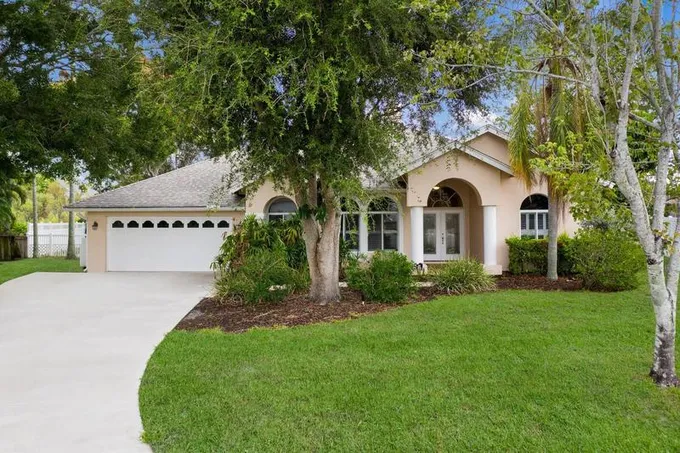 8344 9th Avenue Ter NW, BRADENTON, FL 34209  MLS# A4586087 for Sale
