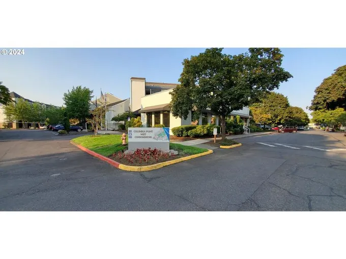 213 N HAYDEN BAY DR, Portland OR 97217 for Sale