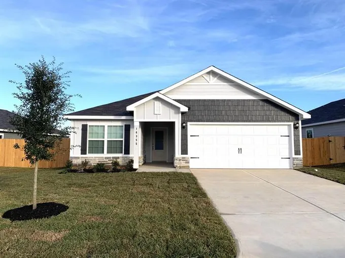 16355 Sweet Grove Drive, Conroe, TX 77303 for Sale