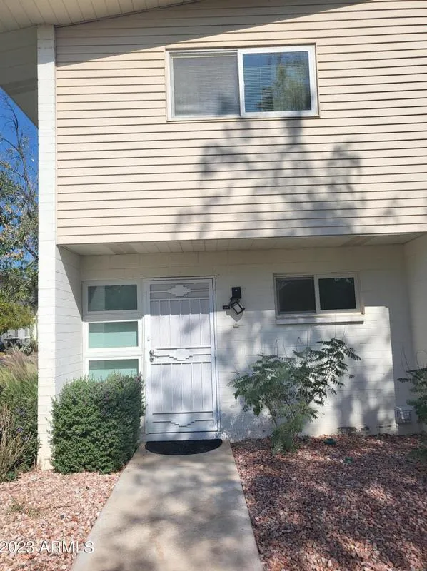 8211 E Garfield St #J24, Scottsdale, AZ 85257 - MLS 6626833 for Sale