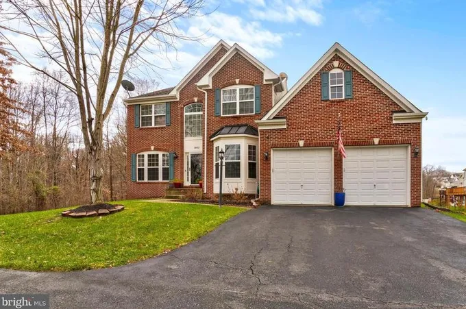 16411 Kramer Estate Dr, Woodbridge, VA 22191 - MLS VAPW2063316 for Sale