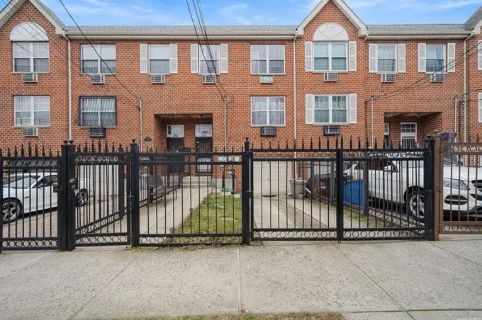 624 Leland Ave, Bronx, NY 10473 - MLS 3523996 for Sale
