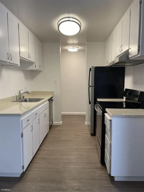 101  2020 Santa Clara Ave for Sale