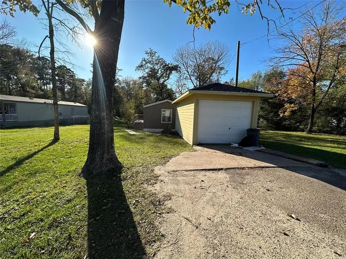 205 Yaupon Hbr, ONALASKA, TX 77360 for Sale