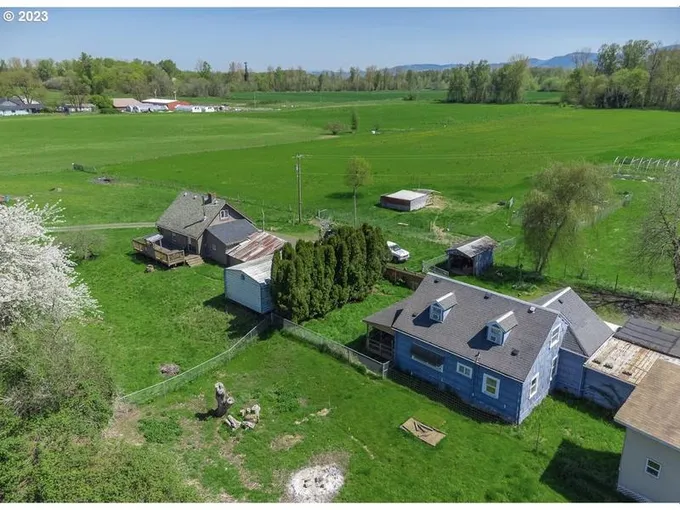 30031 Collins RD, Junction City OR 97448 for Sale
