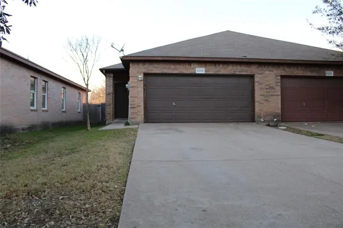 1249 Redman Ave, Mesquite, TX 75149 for Rent