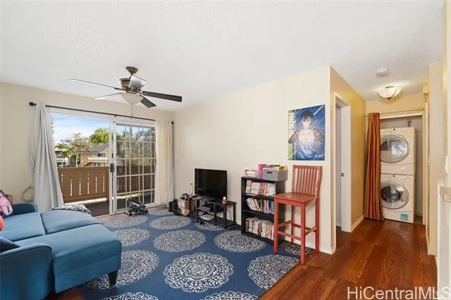 287 Mananai Place 48T, Honolulu HI 96818 for Sale