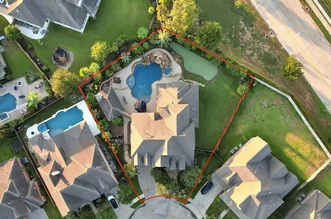 1000 Knoll Bridge Ln, Friendswood, TX 77546 - MLS 32423136 for Sale