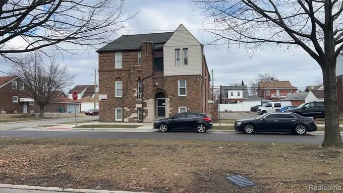 7542 Manor St, Dearborn, MI 48126  MLS# 20230017909 for Sale