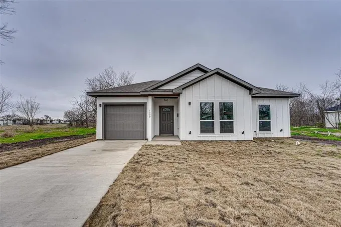1309 E 11th Ave, Corsicana, TX 75110 for Sale