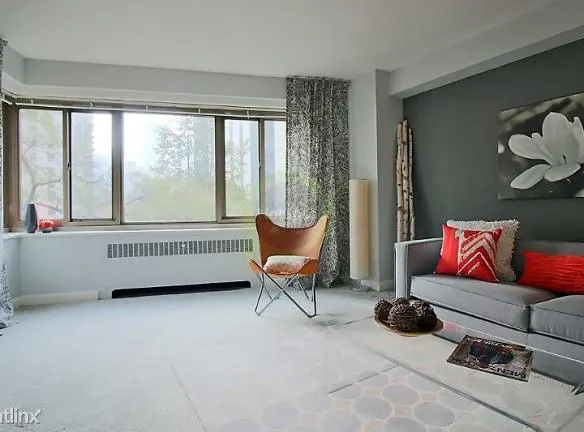1358 N Lake Shore Dr - Chicago, IL 60610 - Home For Rent