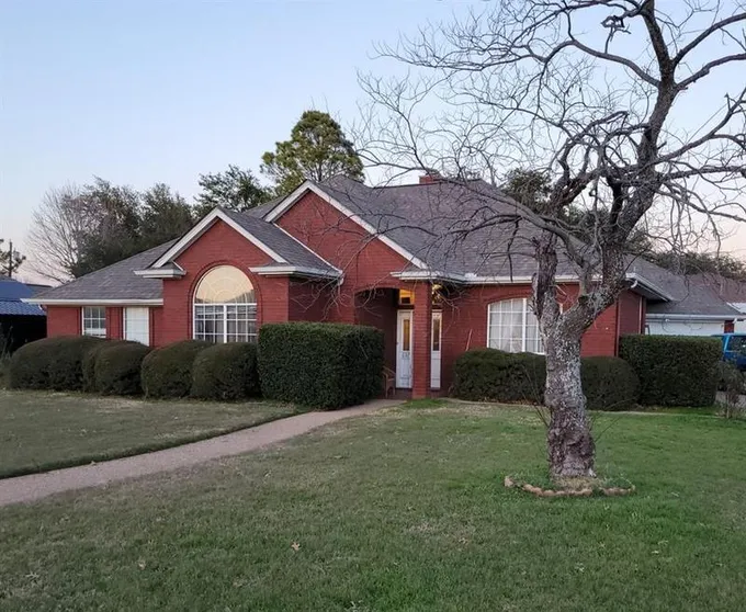 607 S Nolan River Rd, Cleburne, TX 76033 for Sale