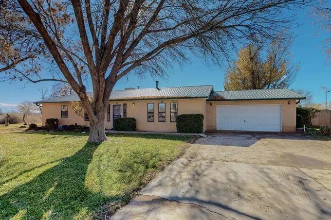 4 SAINT JUDE DR SW, Los Lunas, NM 87031 Single Family Residence For Sale  MLS# 1045126