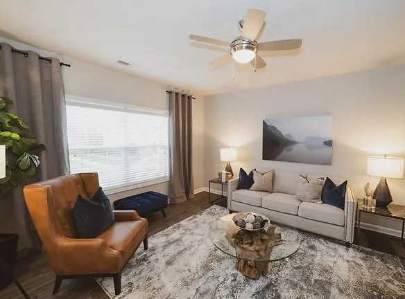 Reserve At Stone Hollow Apartments - 8800 Hollow Creek Cir - Charlotte, NC Apartments for Rent