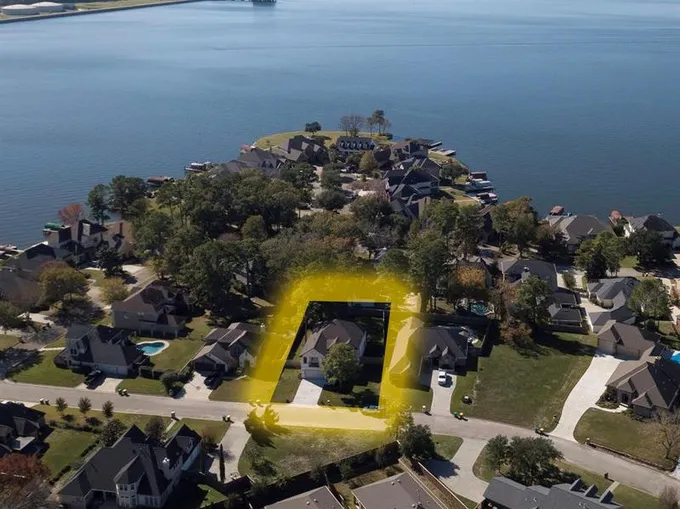 7007 LONGMIRE, Conroe, TX 77304 for Sale