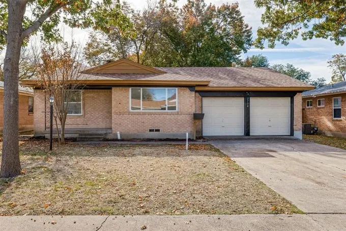2334 Hillsboro Ave, Dallas, TX 75228 for Sale