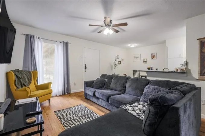 2207 Leon St #203, Austin, TX 78705 for Rent