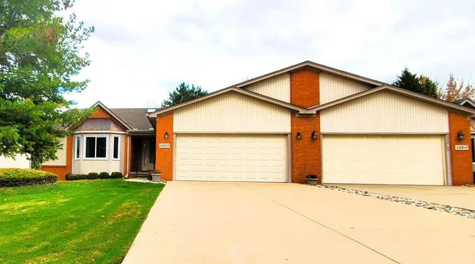 46818 Scotch Pine Ln, Macomb, MI 48042 - MLS 50126851 for Sale