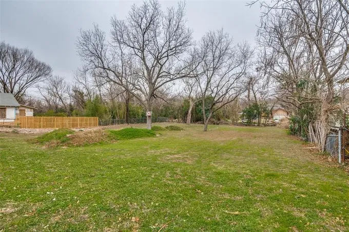 1200 E 10th St, Dallas, TX 75203 for Sale
