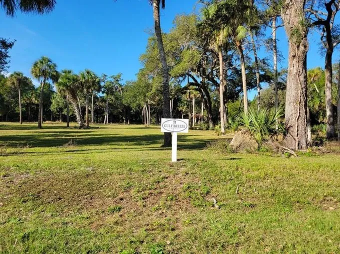 11162 N River Walk Point, Inglis, FL 34449 - MLS OM650260 for Sale