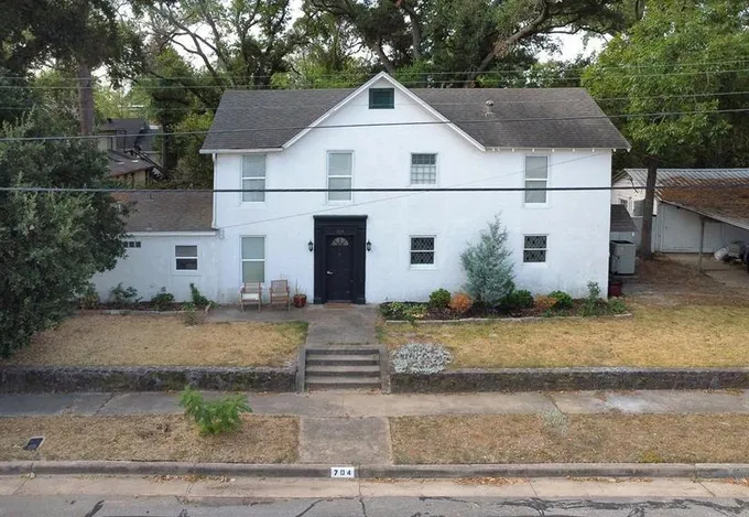704 W 3rd St, Tyler, TX 75701 for Rent