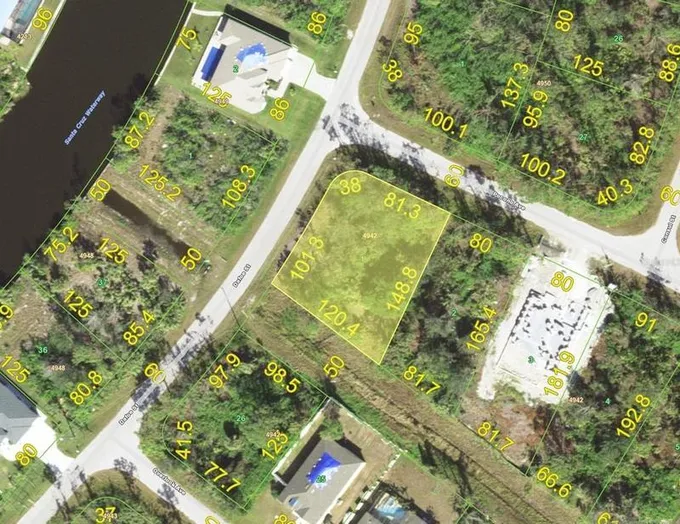 14295 Pocono Ave, Port Charlotte, FL 33981 - MLS D6132572 for Sale