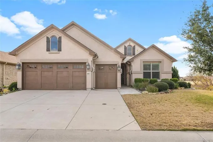 11813 Southerland Dr, Denton, TX 76207 for Sale