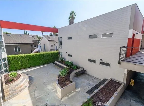 1241 W 37th Pl - Los Angeles, CA 90007 - Home For Rent
