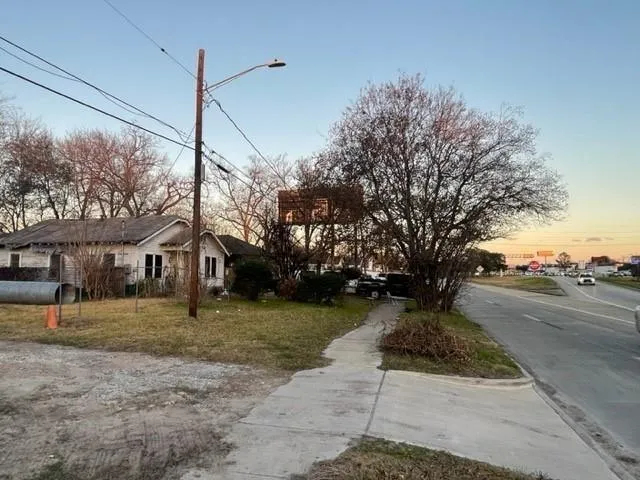 707 N Loop, Houston, TX 77022 for Sale