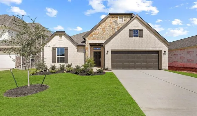 1709 Compass Rose Dr, Angleton, TX 77515 for Sale