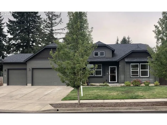 2644 NW KINGSTON WAY, Albany OR 97321 for Sale