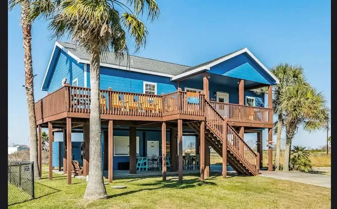 2019 Flamingo Dr, Crystal Beach, TX 77650 for Sale