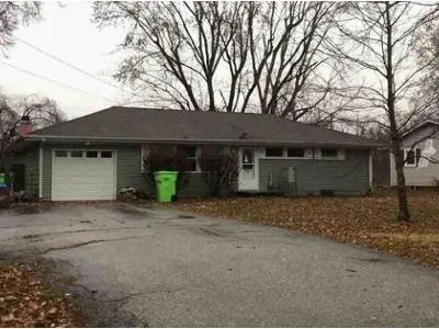 S Country Club Ct for Sale