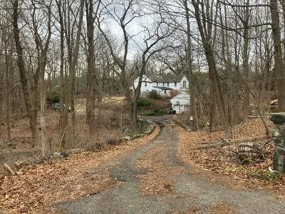 Nanny Hagen Rd for Sale